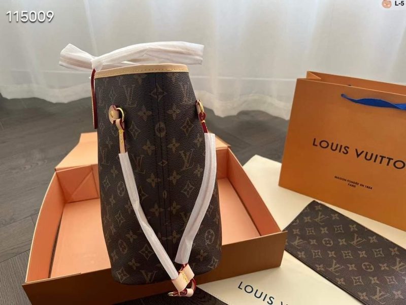 LV Neverfull - Image 4